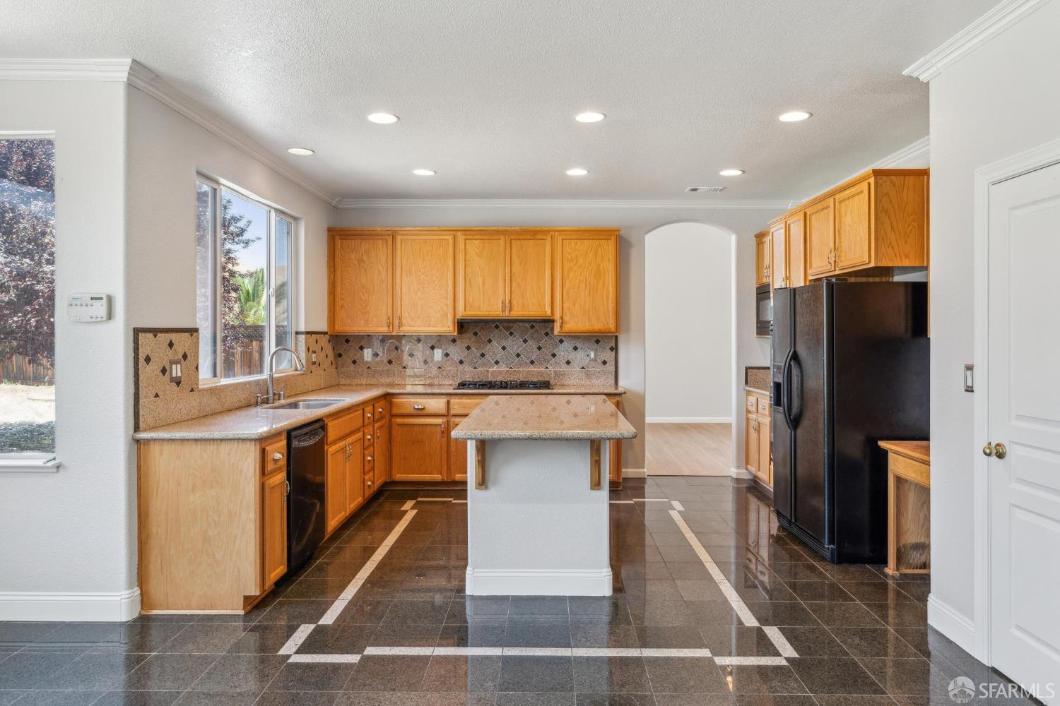 Detail Gallery Image 12 of 64 For 5317 Judsonville Dr, Antioch,  CA 94531 - 4 Beds | 3 Baths
