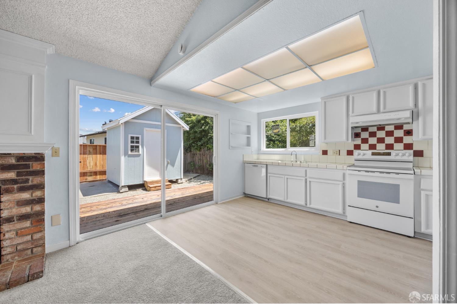 Detail Gallery Image 12 of 31 For 35 Doral Way, Antioch,  CA 94509 - 3 Beds | 2 Baths