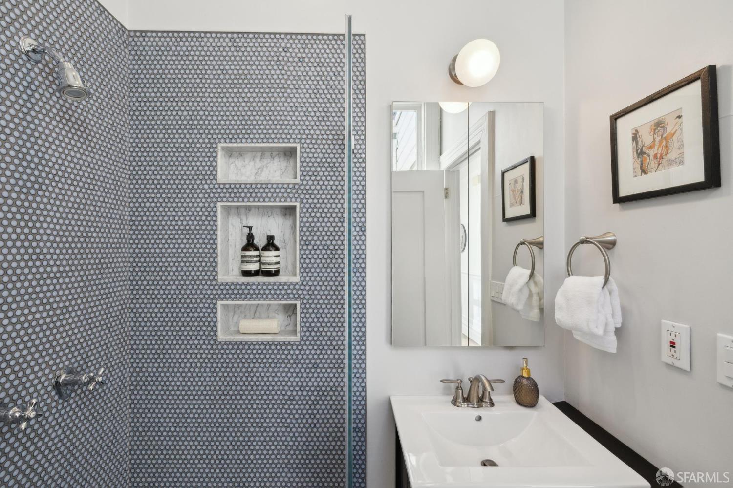 Detail Gallery Image 36 of 47 For 1370 Green St, San Francisco,  CA 94109 - 3 Beds | 2 Baths