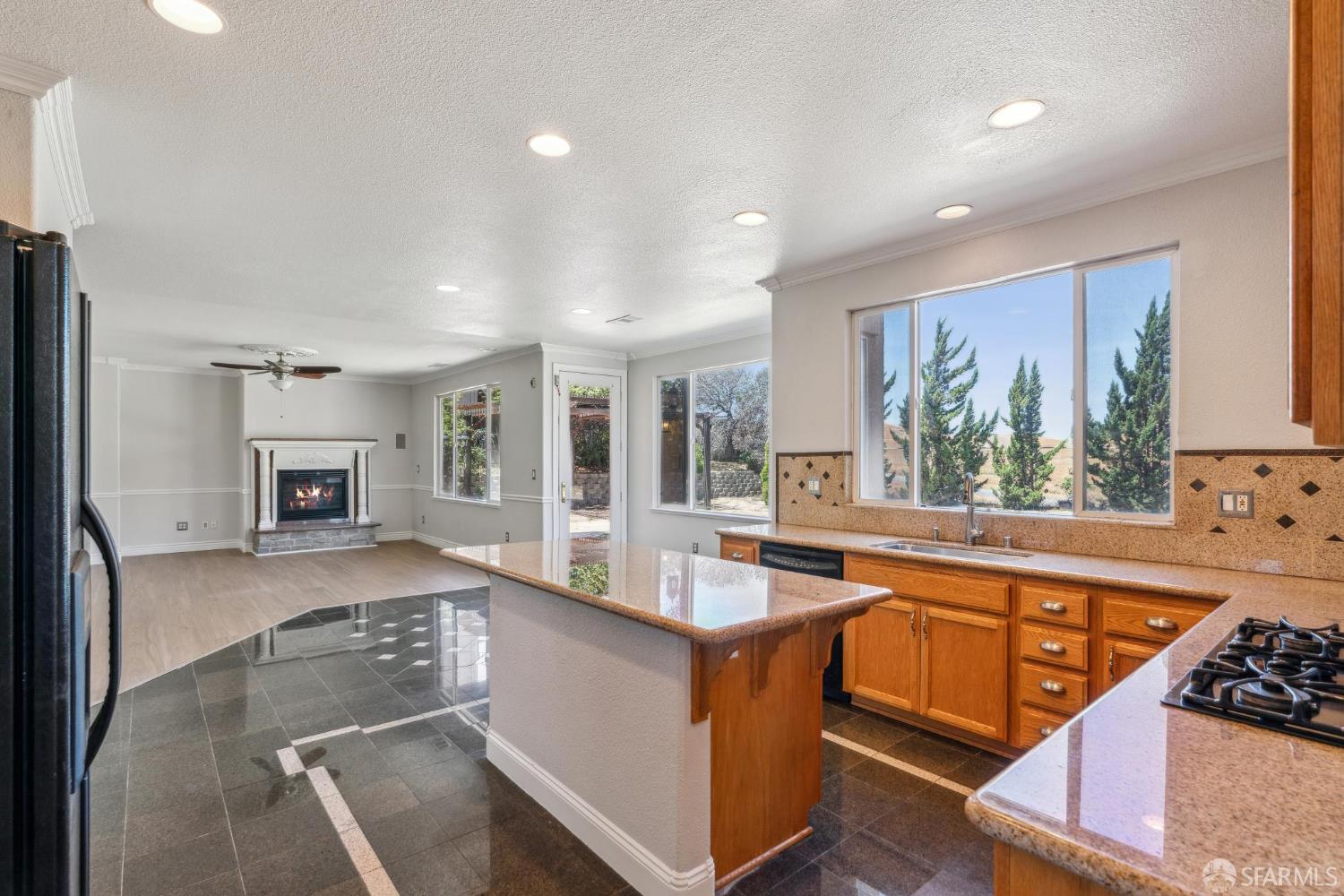 Detail Gallery Image 16 of 64 For 5317 Judsonville Dr, Antioch,  CA 94531 - 4 Beds | 3 Baths