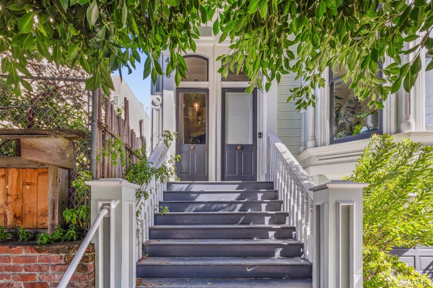 Detail Gallery Image 1 of 40 For 436 Page St, San Francisco,  CA 94102 - 2 Beds | 1 Baths