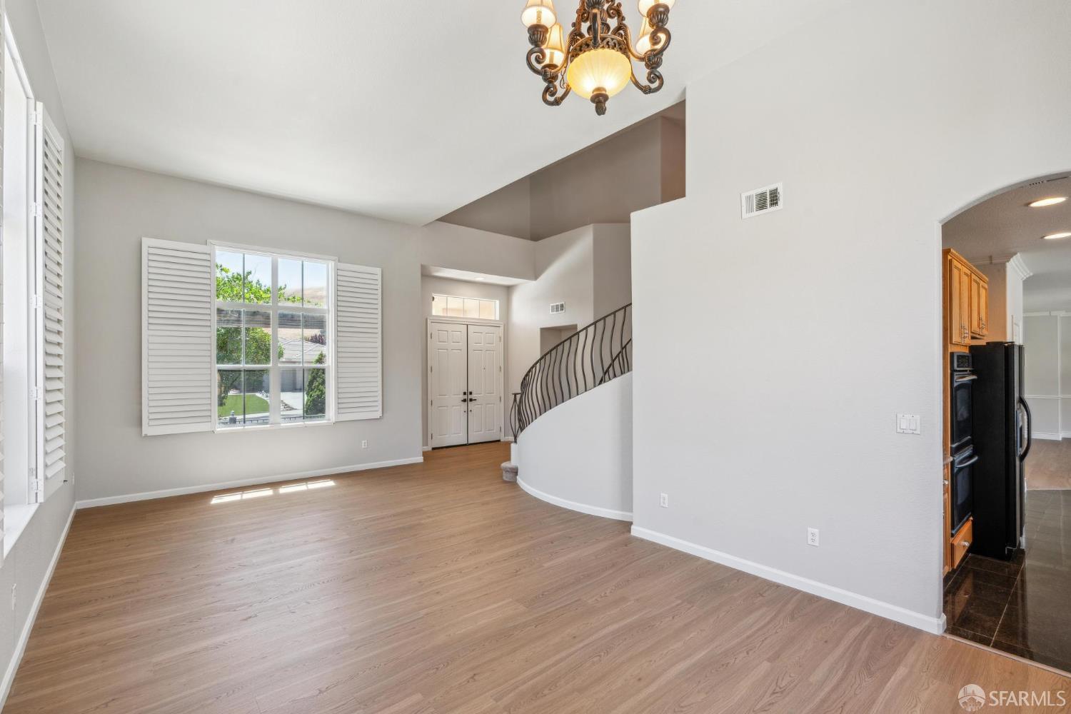 Detail Gallery Image 9 of 64 For 5317 Judsonville Dr, Antioch,  CA 94531 - 4 Beds | 3 Baths