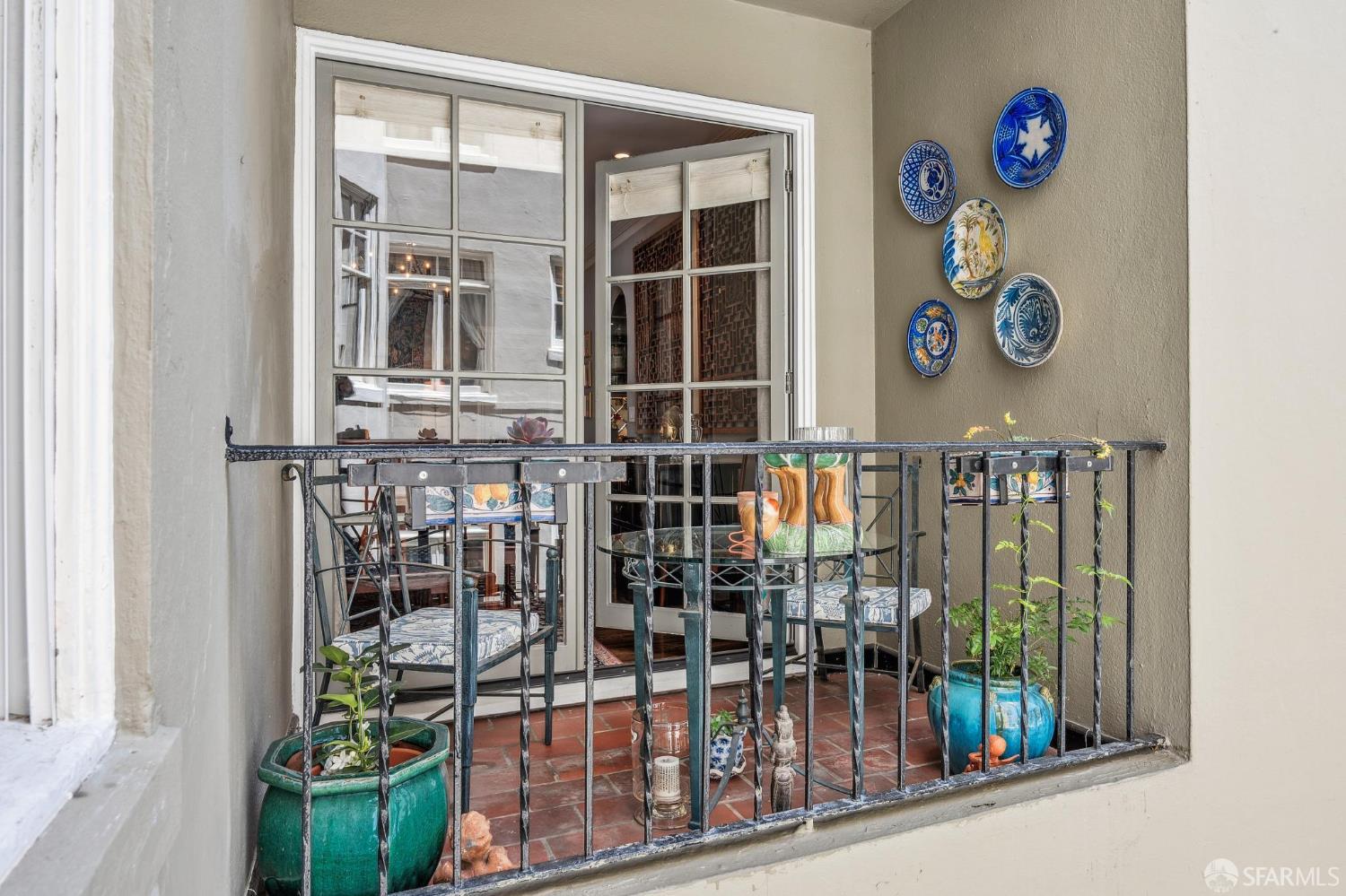 Photo #6: 425038169 Listing 