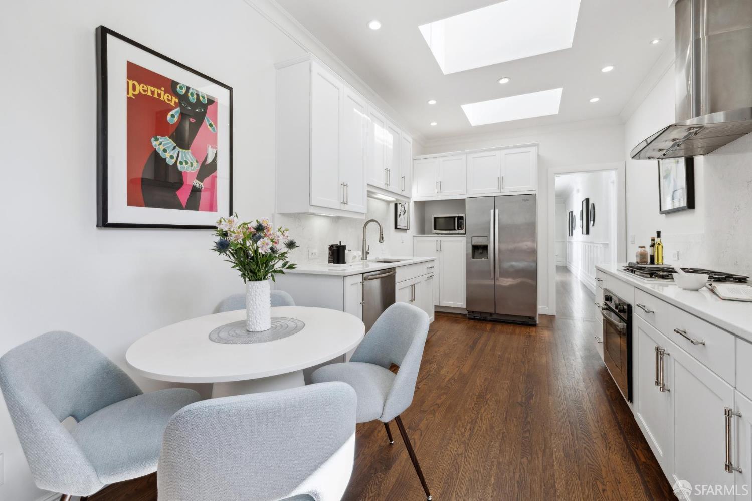 Detail Gallery Image 15 of 47 For 1370 Green St, San Francisco,  CA 94109 - 3 Beds | 2 Baths