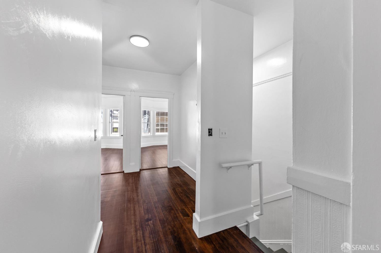 Detail Gallery Image 3 of 22 For 318 Harriet St, San Francisco,  CA 94103 - 4 Beds | 2 Baths