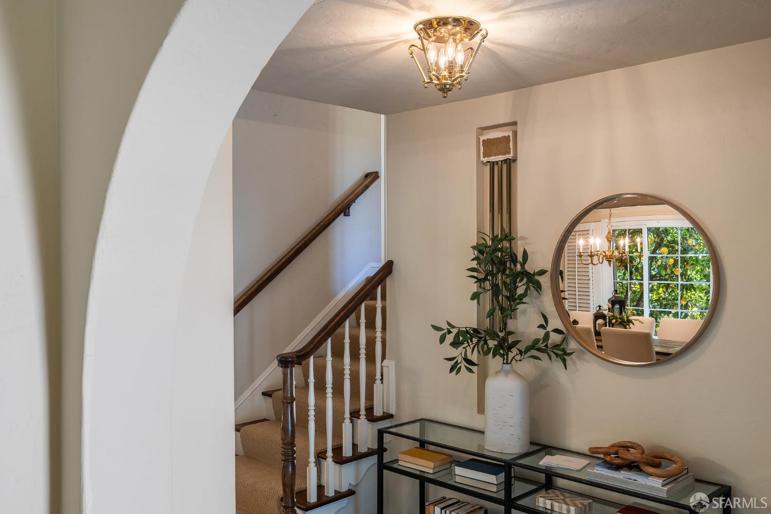 Detail Gallery Image 14 of 73 For 219 Clarendon Rd, Burlingame,  CA 94010 - 3 Beds | 2/1 Baths