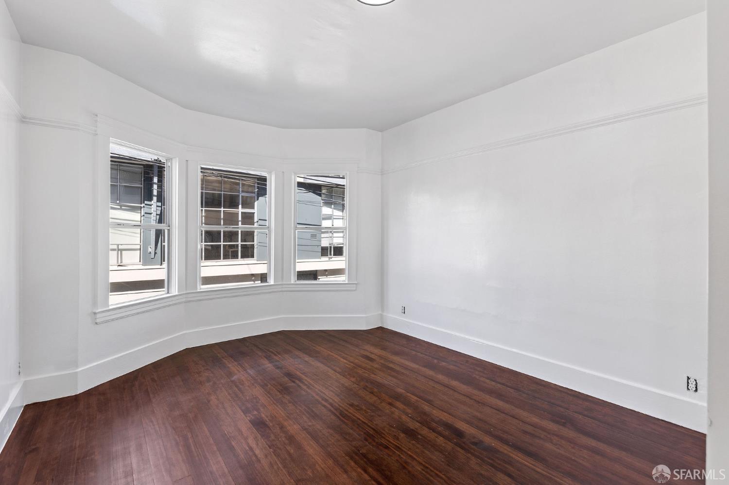 Detail Gallery Image 4 of 22 For 318 Harriet St, San Francisco,  CA 94103 - 4 Beds | 2 Baths