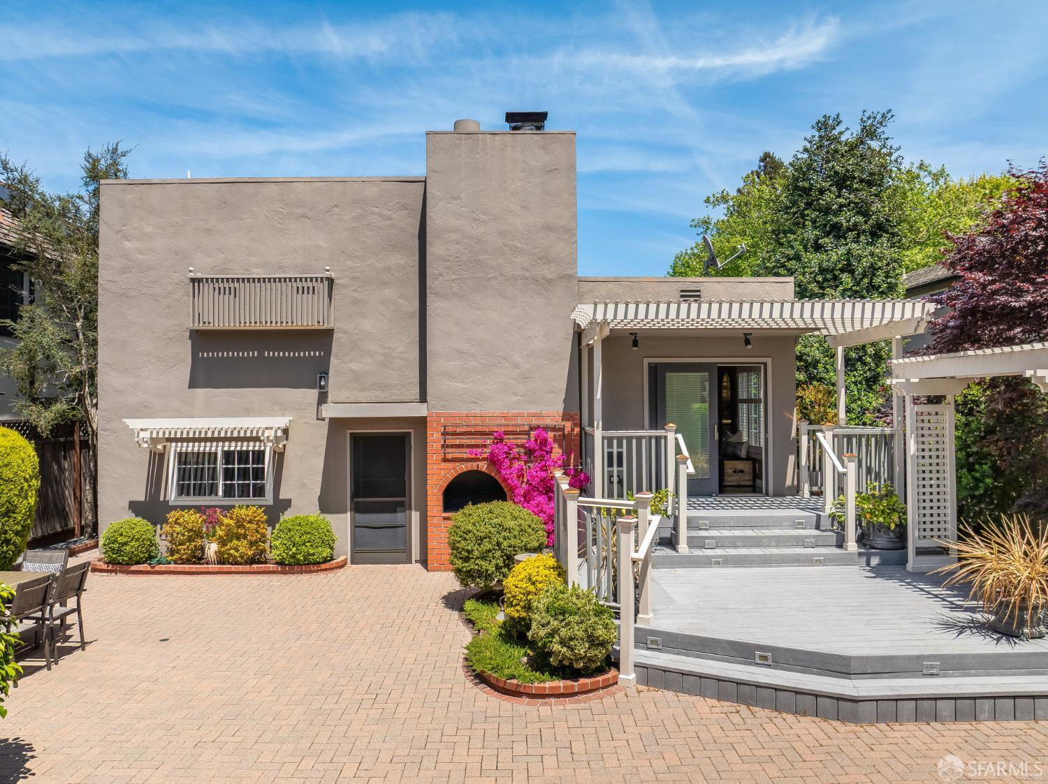 Detail Gallery Image 64 of 73 For 219 Clarendon Rd, Burlingame,  CA 94010 - 3 Beds | 2/1 Baths