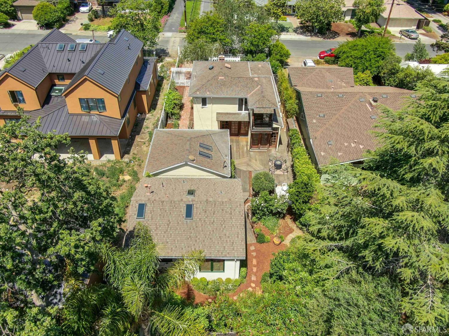 Detail Gallery Image 67 of 72 For 753 La Para Ave, Palo Alto,  CA 94306 - 4 Beds | 3 Baths