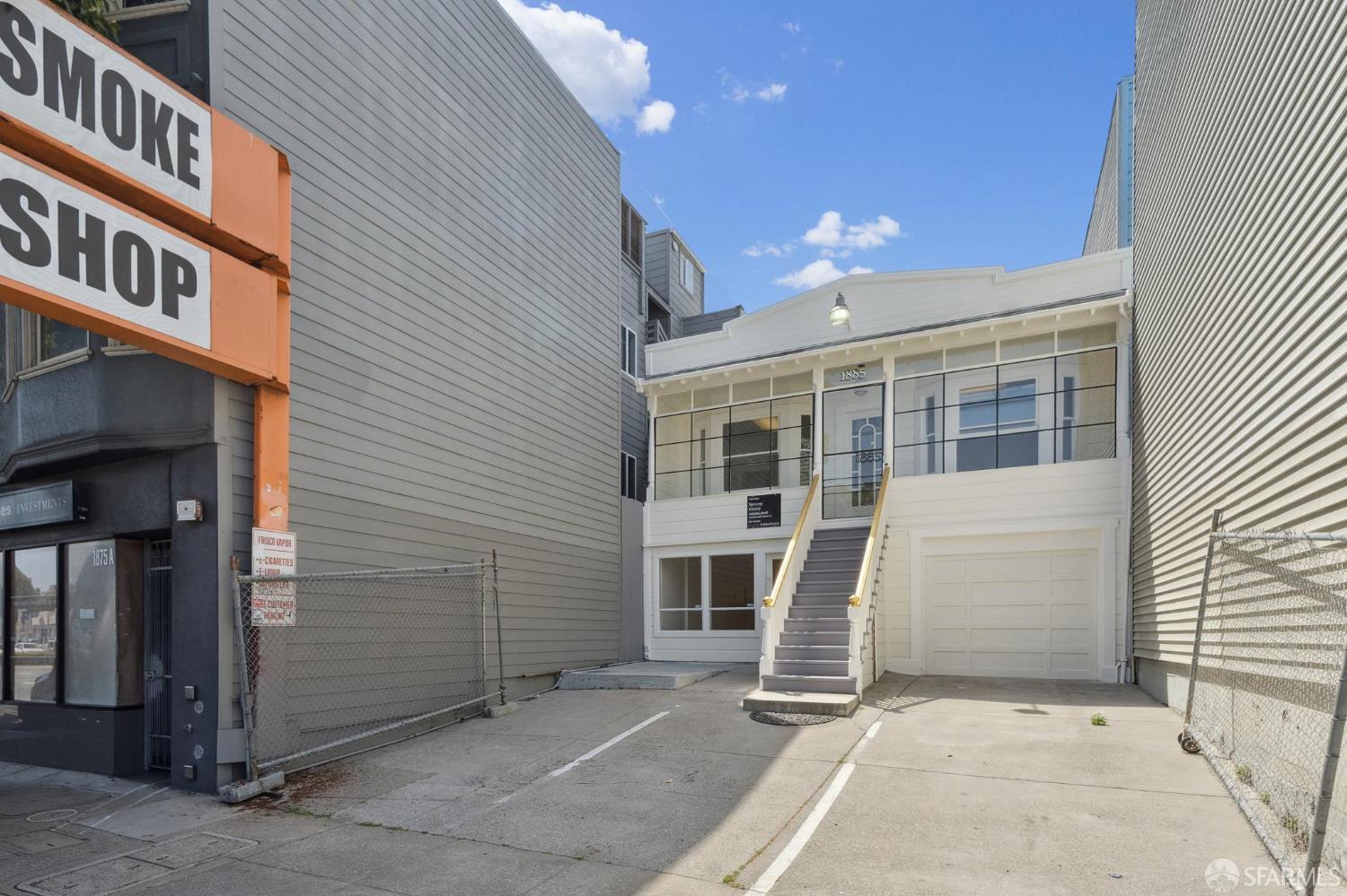 Detail Gallery Image 6 of 42 For 1885 Lombard St, San Francisco,  CA 94123 - – Beds | – Baths