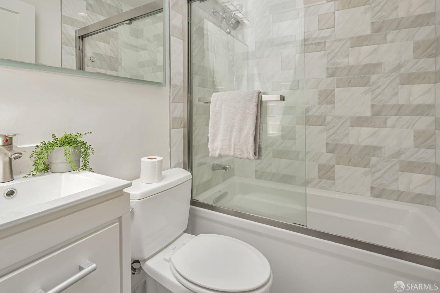Detail Gallery Image 32 of 43 For 141 Cambridge St, San Francisco,  CA 94134 - 3 Beds | 1 Baths