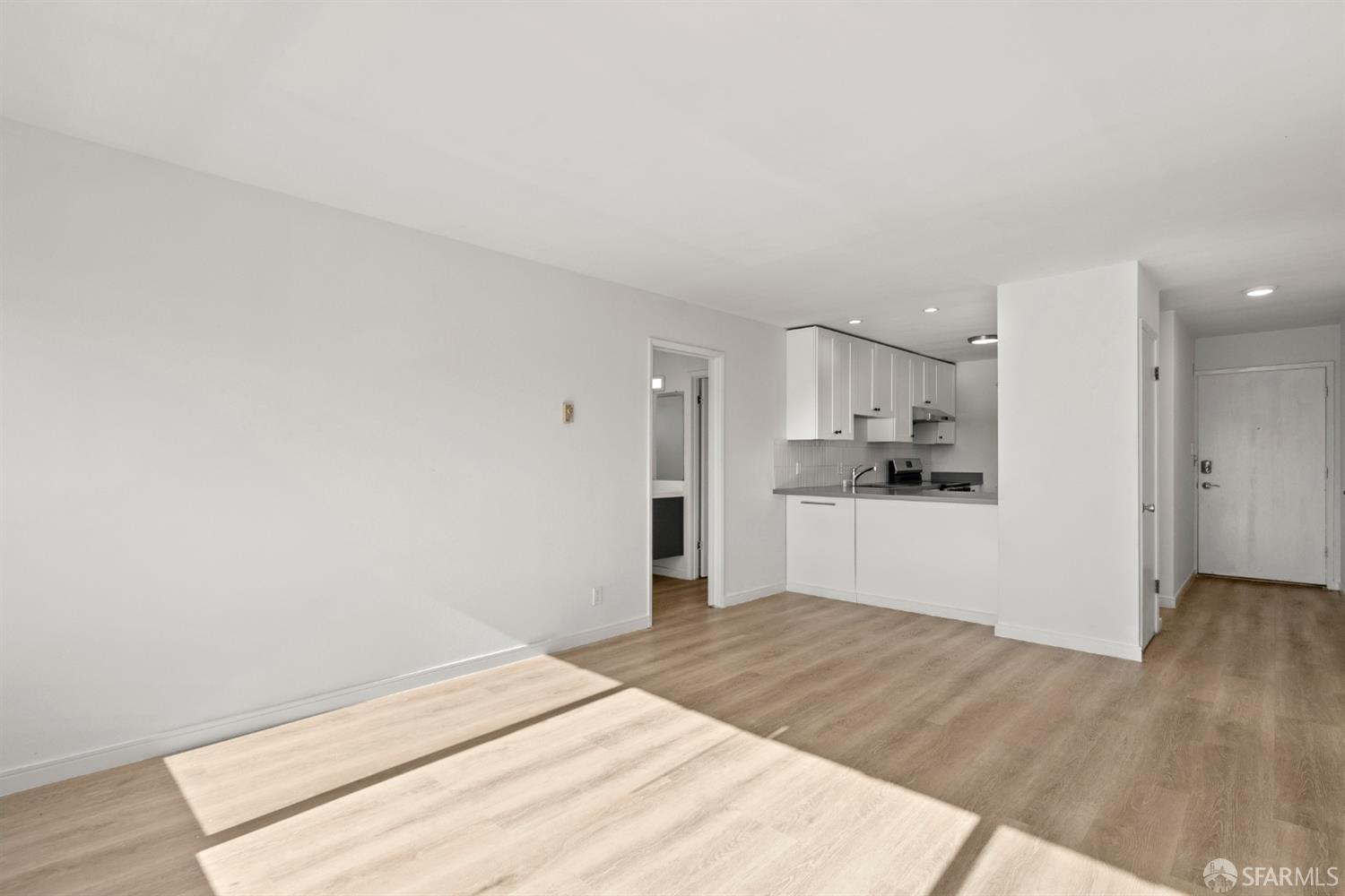 Detail Gallery Image 10 of 25 For 31 Mateo Ave #4,  Daly City,  CA 94014 - 2 Beds | 1 Baths