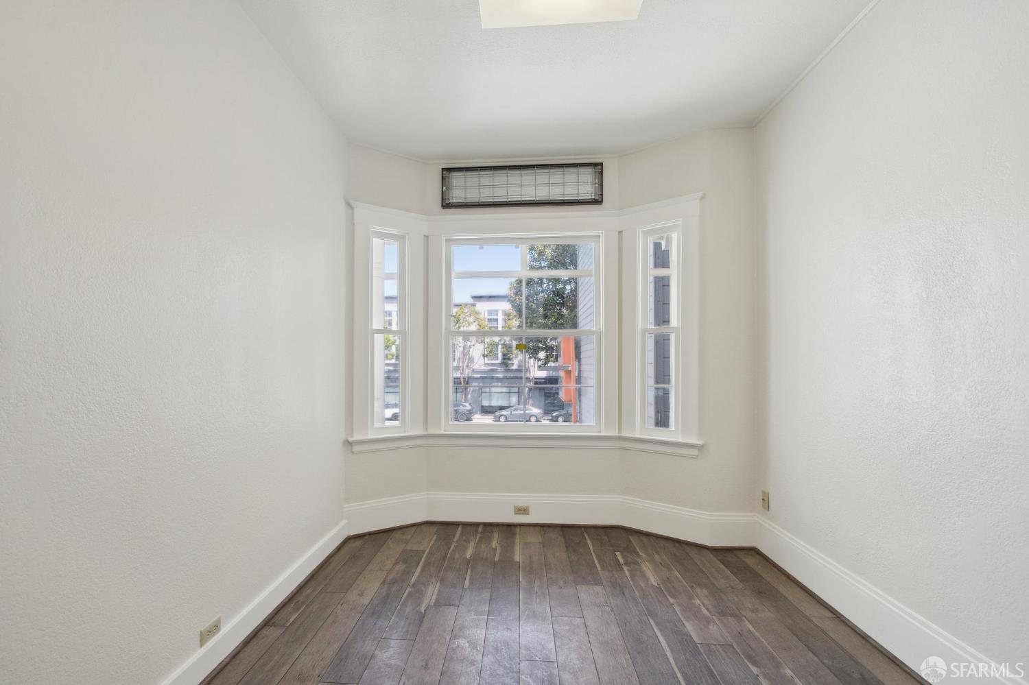 Detail Gallery Image 21 of 42 For 1885 Lombard St, San Francisco,  CA 94123 - – Beds | – Baths
