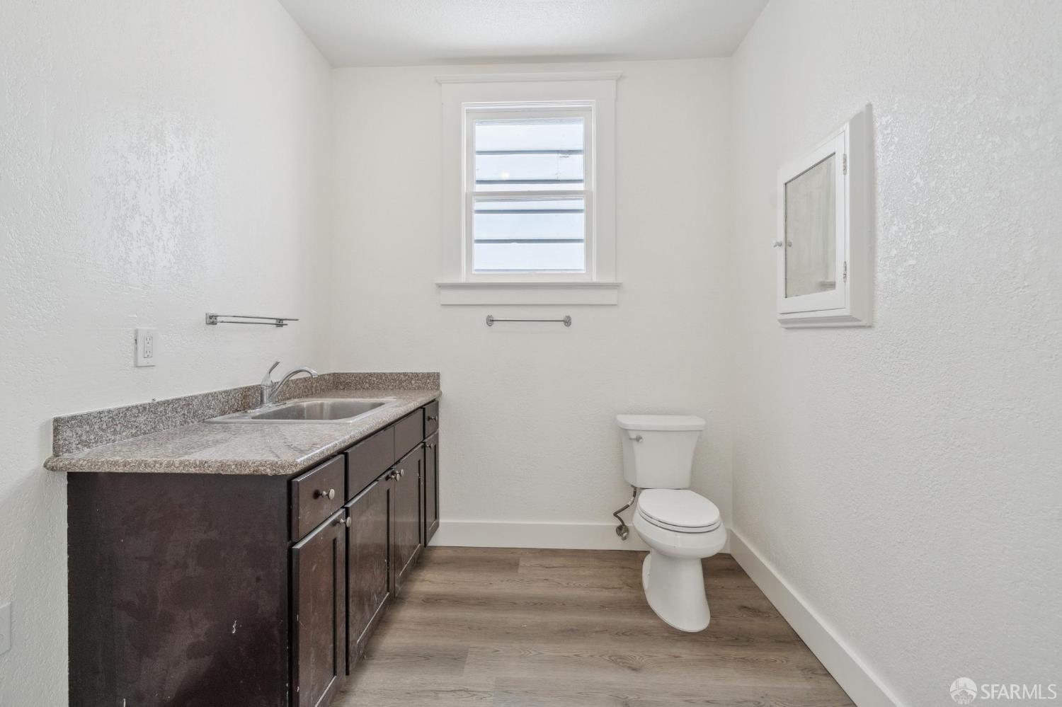 Detail Gallery Image 24 of 42 For 1885 Lombard St, San Francisco,  CA 94123 - – Beds | – Baths