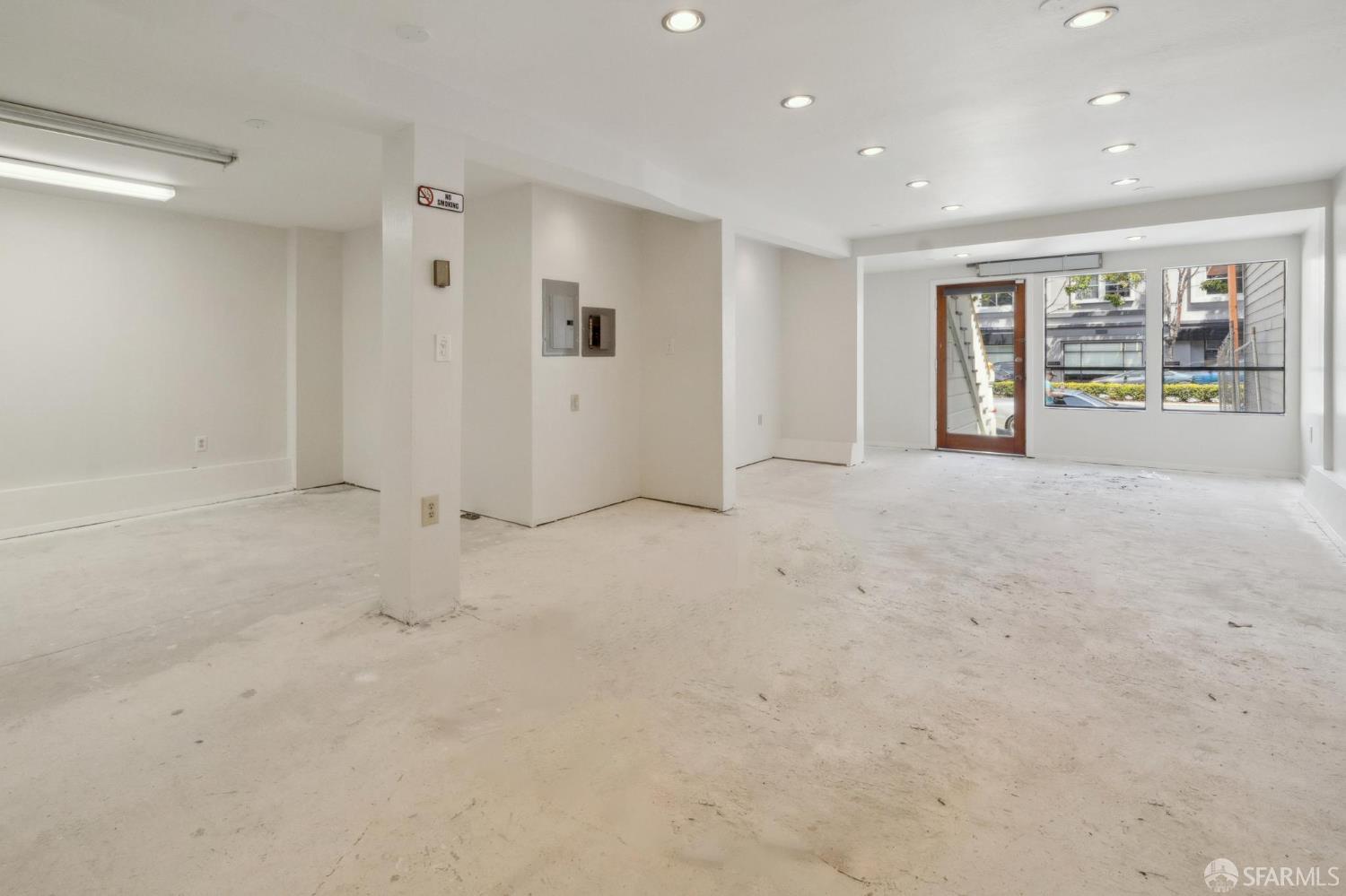 Detail Gallery Image 40 of 42 For 1885 Lombard St, San Francisco,  CA 94123 - – Beds | – Baths