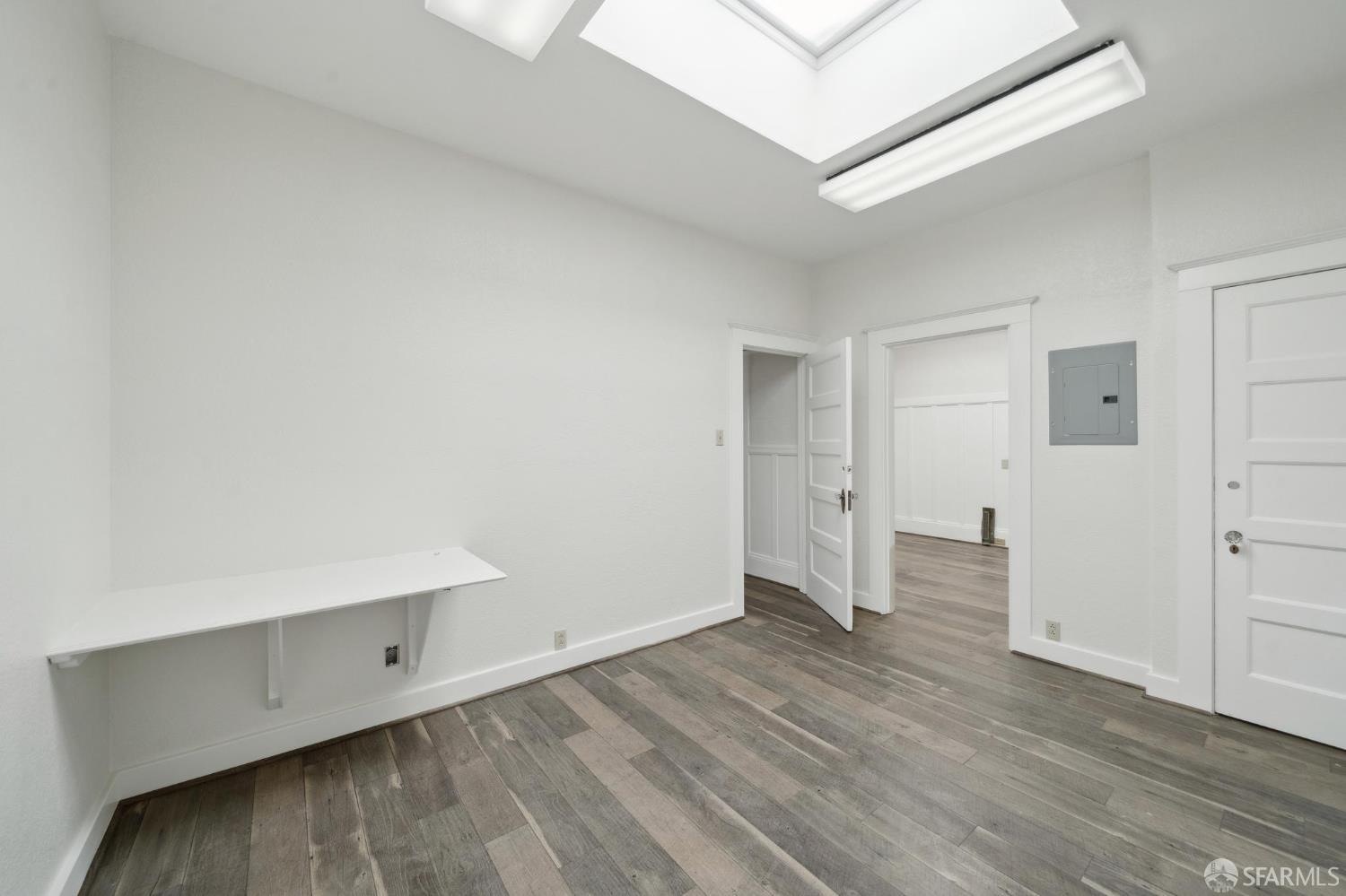 Detail Gallery Image 32 of 42 For 1885 Lombard St, San Francisco,  CA 94123 - – Beds | – Baths