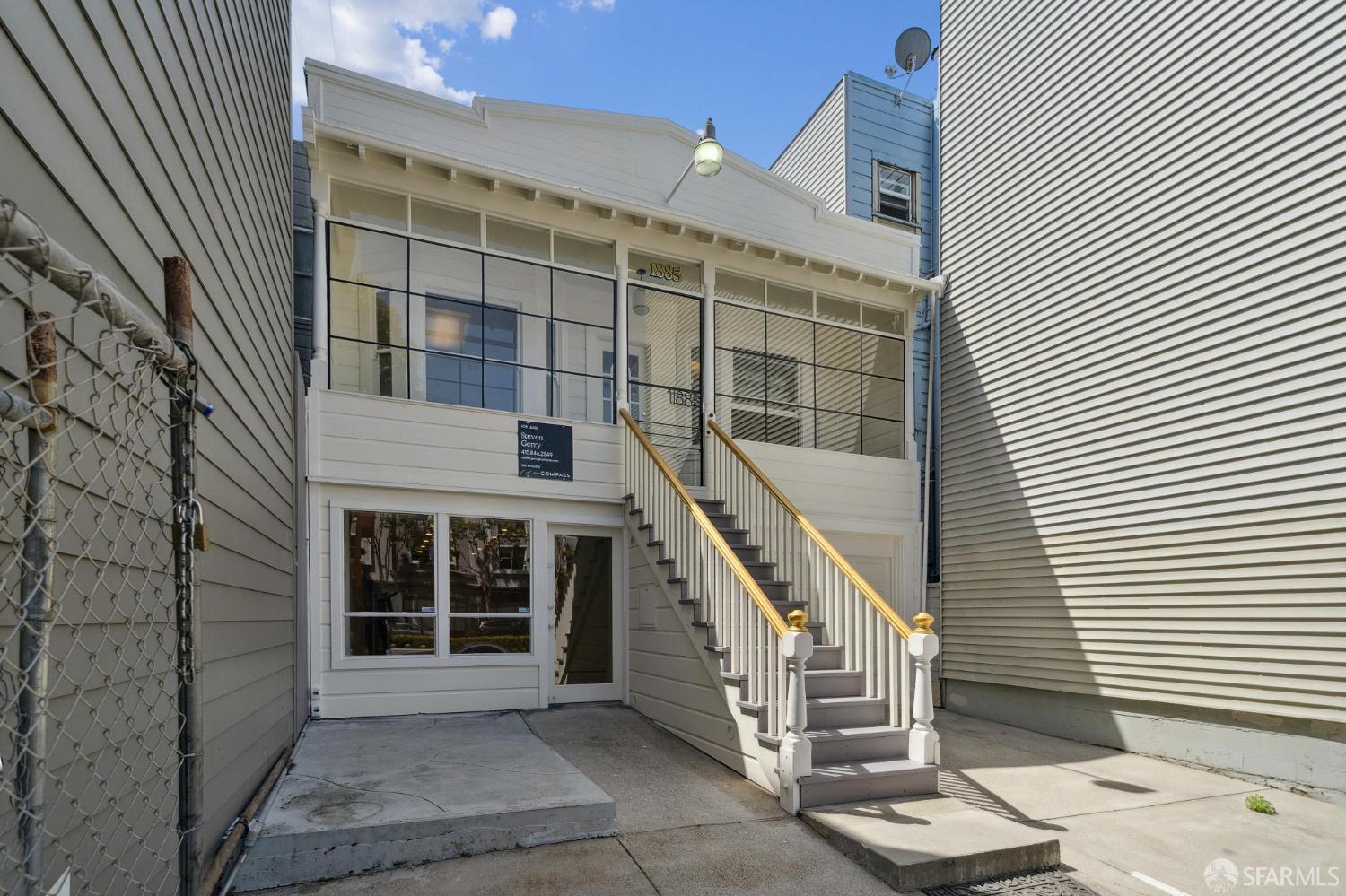 Detail Gallery Image 2 of 42 For 1885 Lombard St, San Francisco,  CA 94123 - – Beds | – Baths