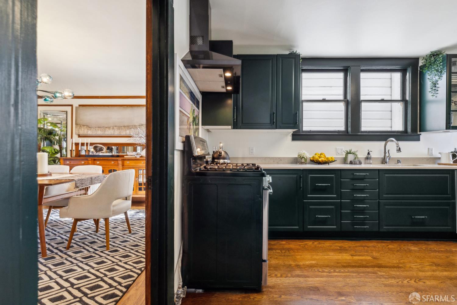 Detail Gallery Image 12 of 40 For 831 45th Ave, San Francisco,  CA 94121 - 2 Beds | 1 Baths