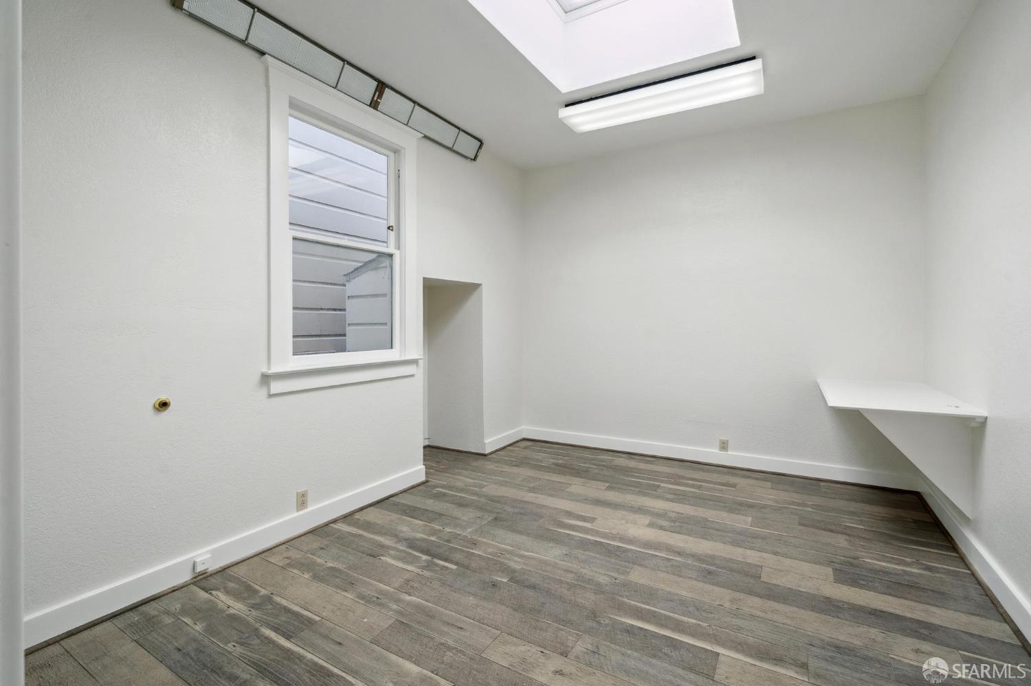 Detail Gallery Image 31 of 42 For 1885 Lombard St, San Francisco,  CA 94123 - – Beds | – Baths