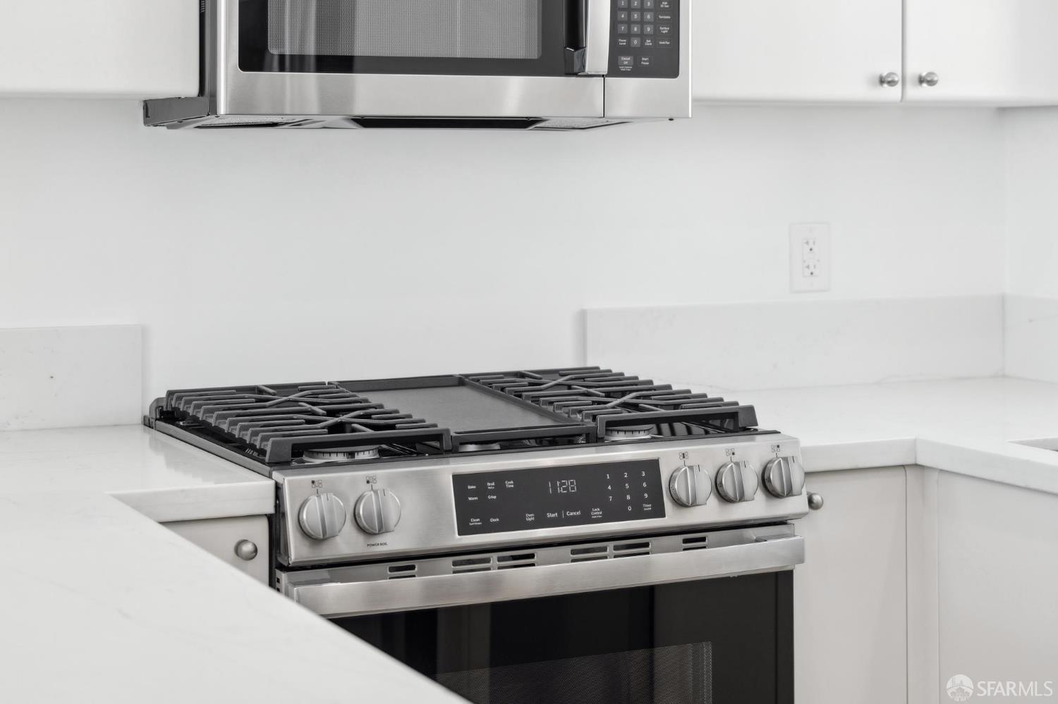 Detail Gallery Image 23 of 50 For 259 Upper Terrace, San Francisco,  CA 94117 - – Beds | – Baths