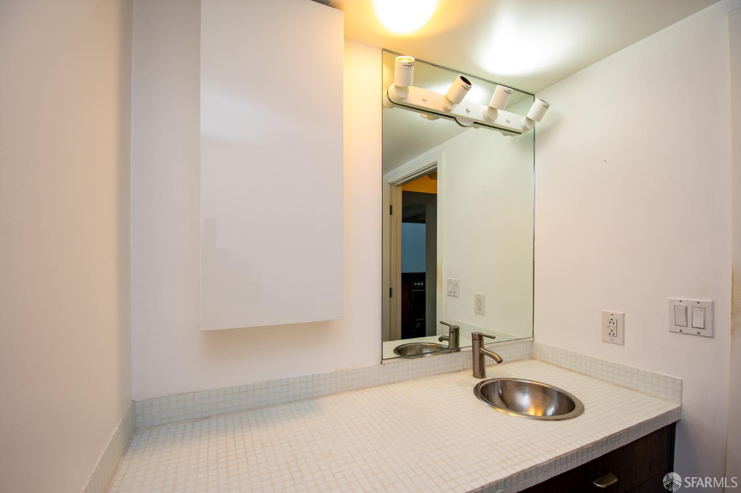 Detail Gallery Image 18 of 23 For 139 Welsh St #10,  San Francisco,  CA 94107 - 2 Beds | 2 Baths