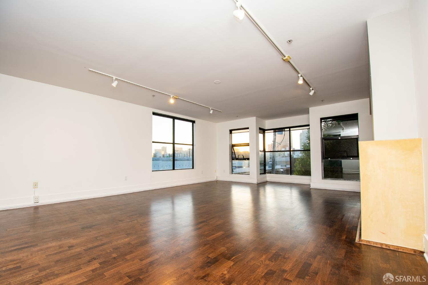 Detail Gallery Image 15 of 23 For 139 Welsh St #10,  San Francisco,  CA 94107 - 2 Beds | 2 Baths