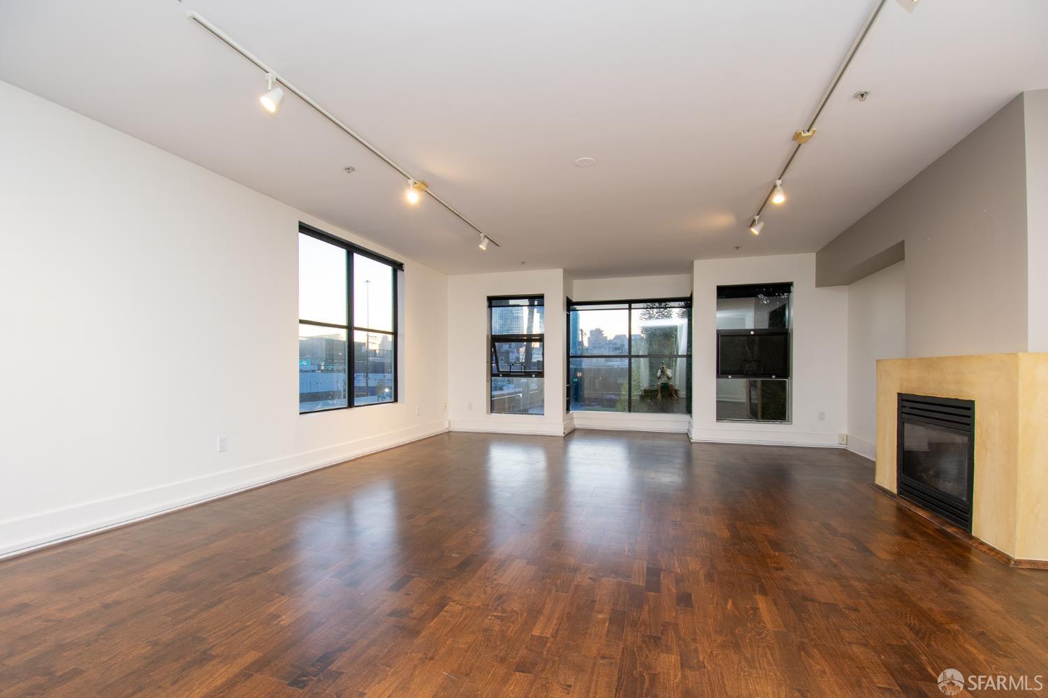 Detail Gallery Image 13 of 23 For 139 Welsh St #10,  San Francisco,  CA 94107 - 2 Beds | 2 Baths