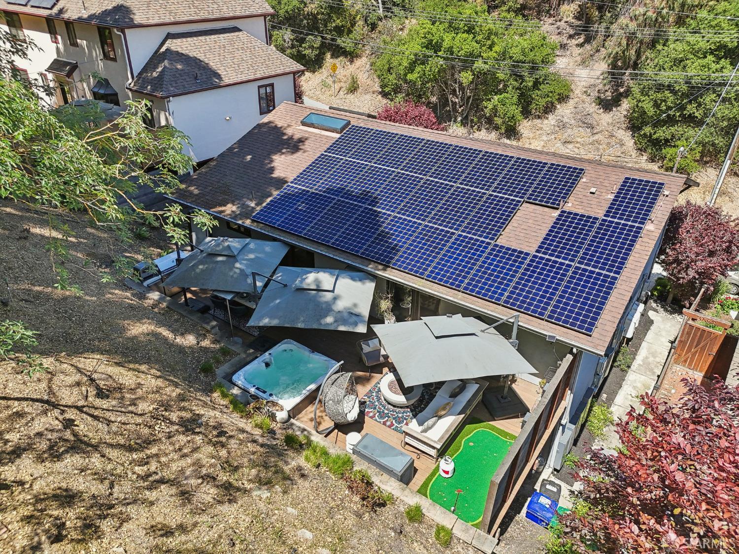 Detail Gallery Image 55 of 62 For 2031 Buena Vista Dr, Pinole,  CA 94564 - 5 Beds | 4 Baths
