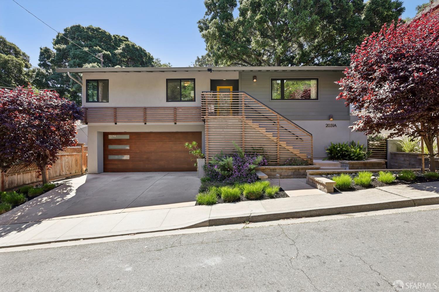 Detail Gallery Image 2 of 62 For 2031 Buena Vista Dr, Pinole,  CA 94564 - 5 Beds | 4 Baths