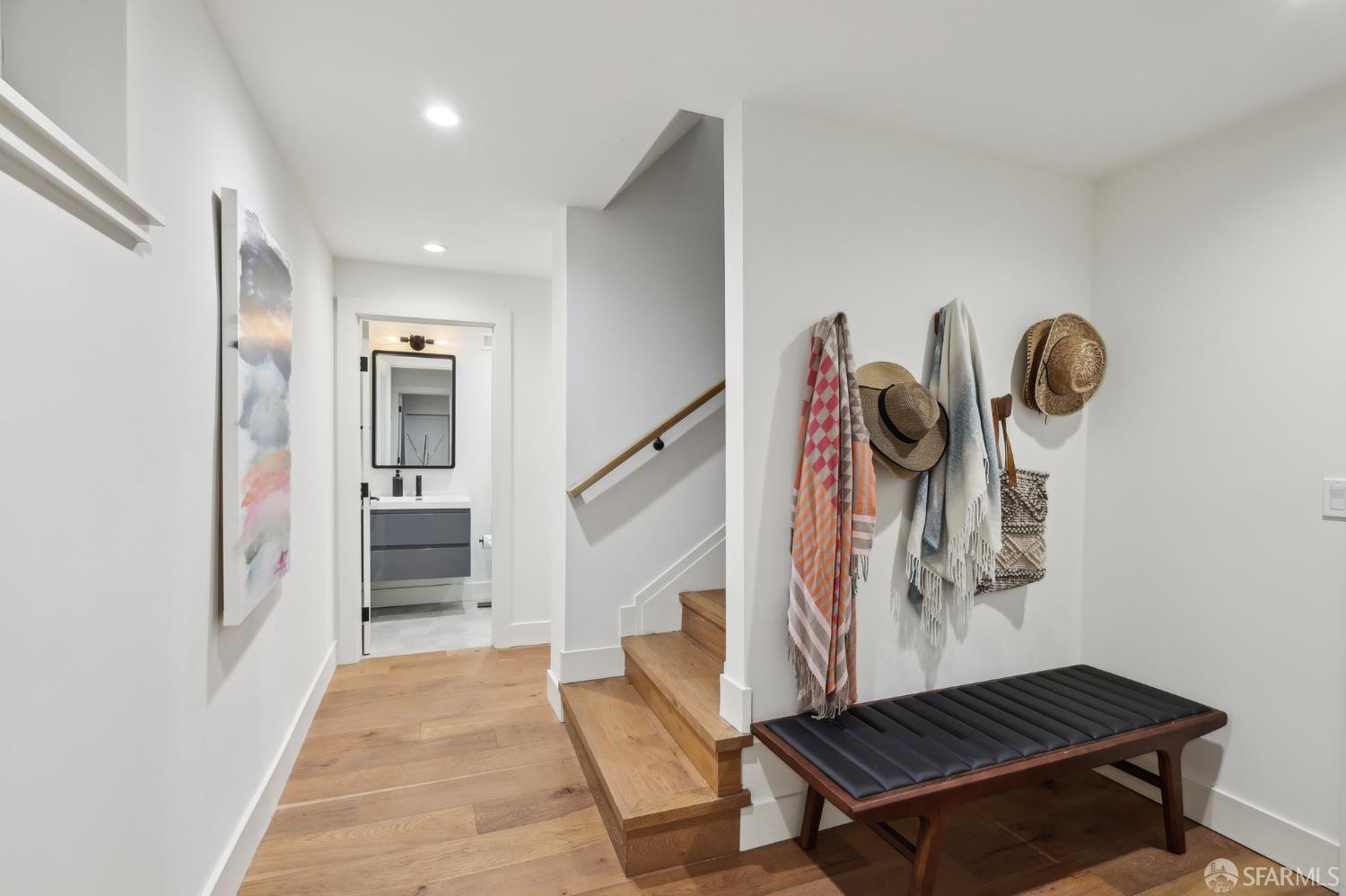 Detail Gallery Image 25 of 62 For 2031 Buena Vista Dr, Pinole,  CA 94564 - 5 Beds | 4 Baths
