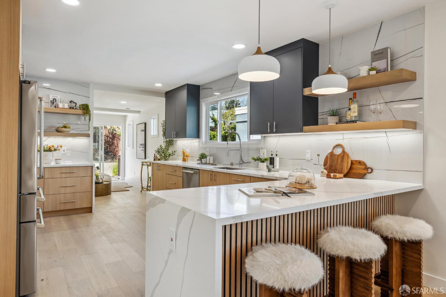 Detail Gallery Image 4 of 80 For 338 Teresita Blvd, San Francisco,  CA 94127 - 3 Beds | 2/1 Baths
