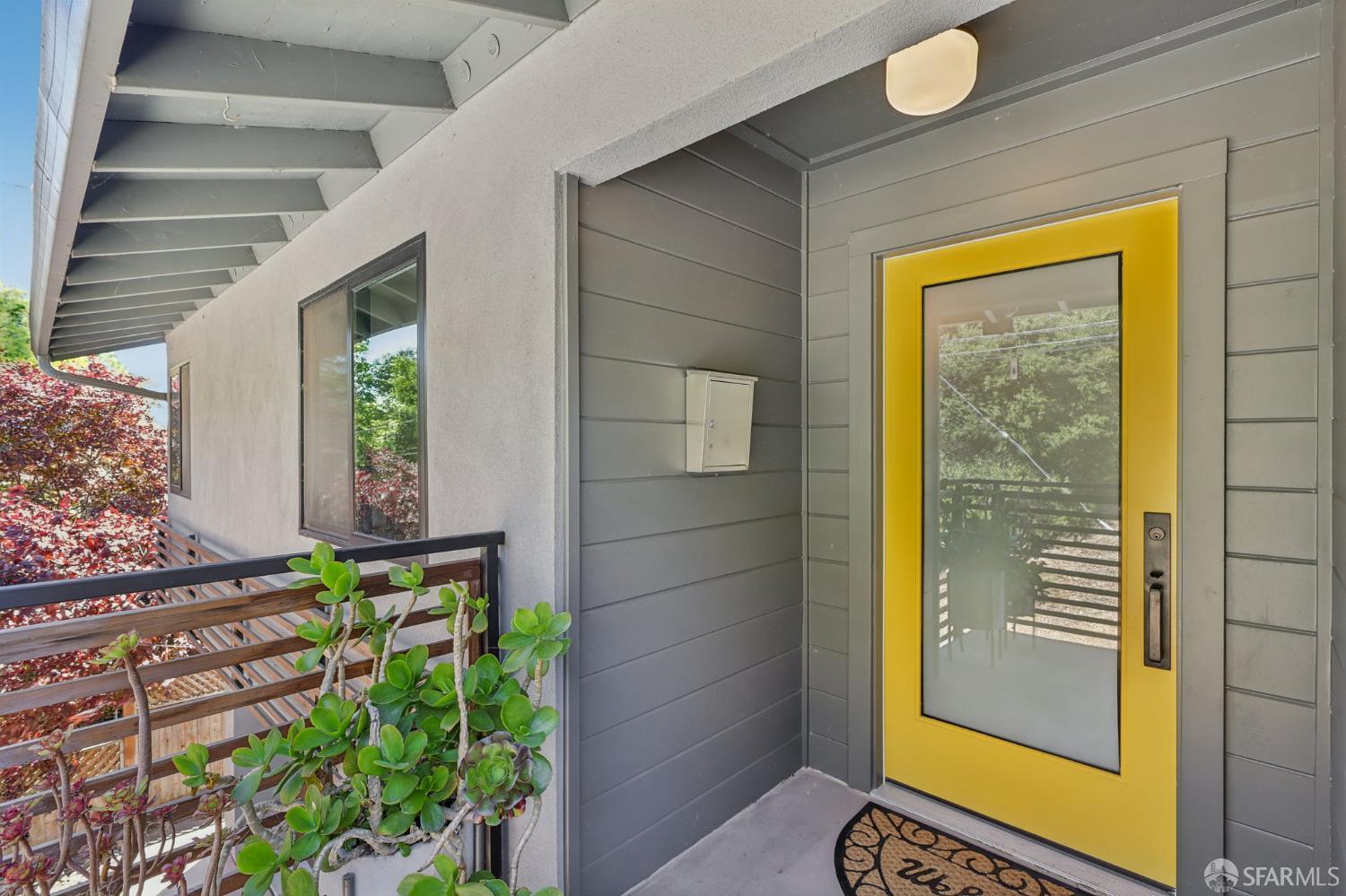 Detail Gallery Image 50 of 62 For 2031 Buena Vista Dr, Pinole,  CA 94564 - 5 Beds | 4 Baths