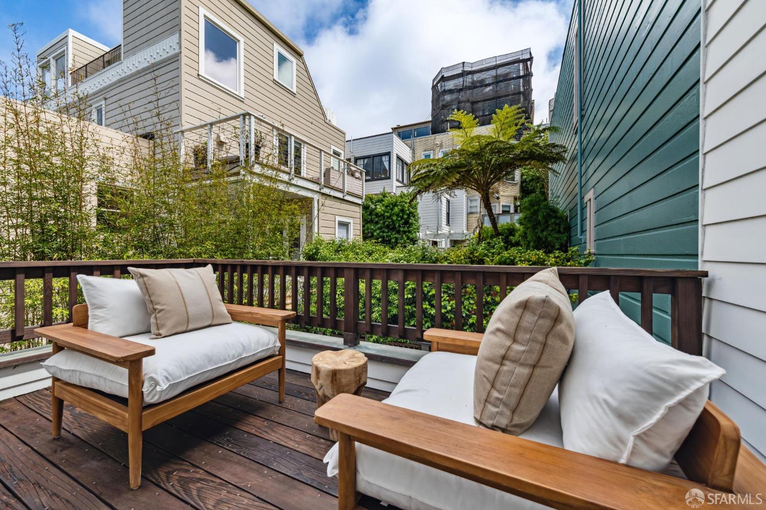 Detail Gallery Image 21 of 35 For 2111 Vallejo St, San Francisco,  CA 94123 - 3 Beds | 2/1 Baths
