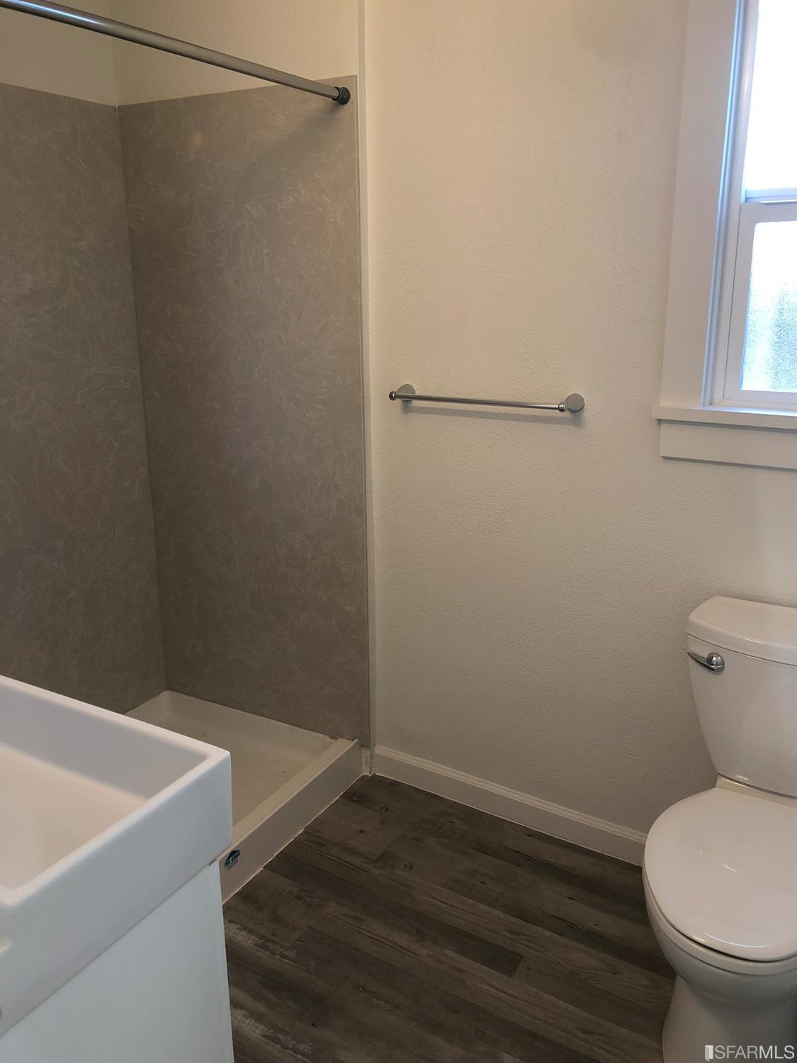 Detail Gallery Image 4 of 4 For 1007 Macarthur Blvd #3,  Oakland,  CA 94610 - 0 Beds | 1 Baths