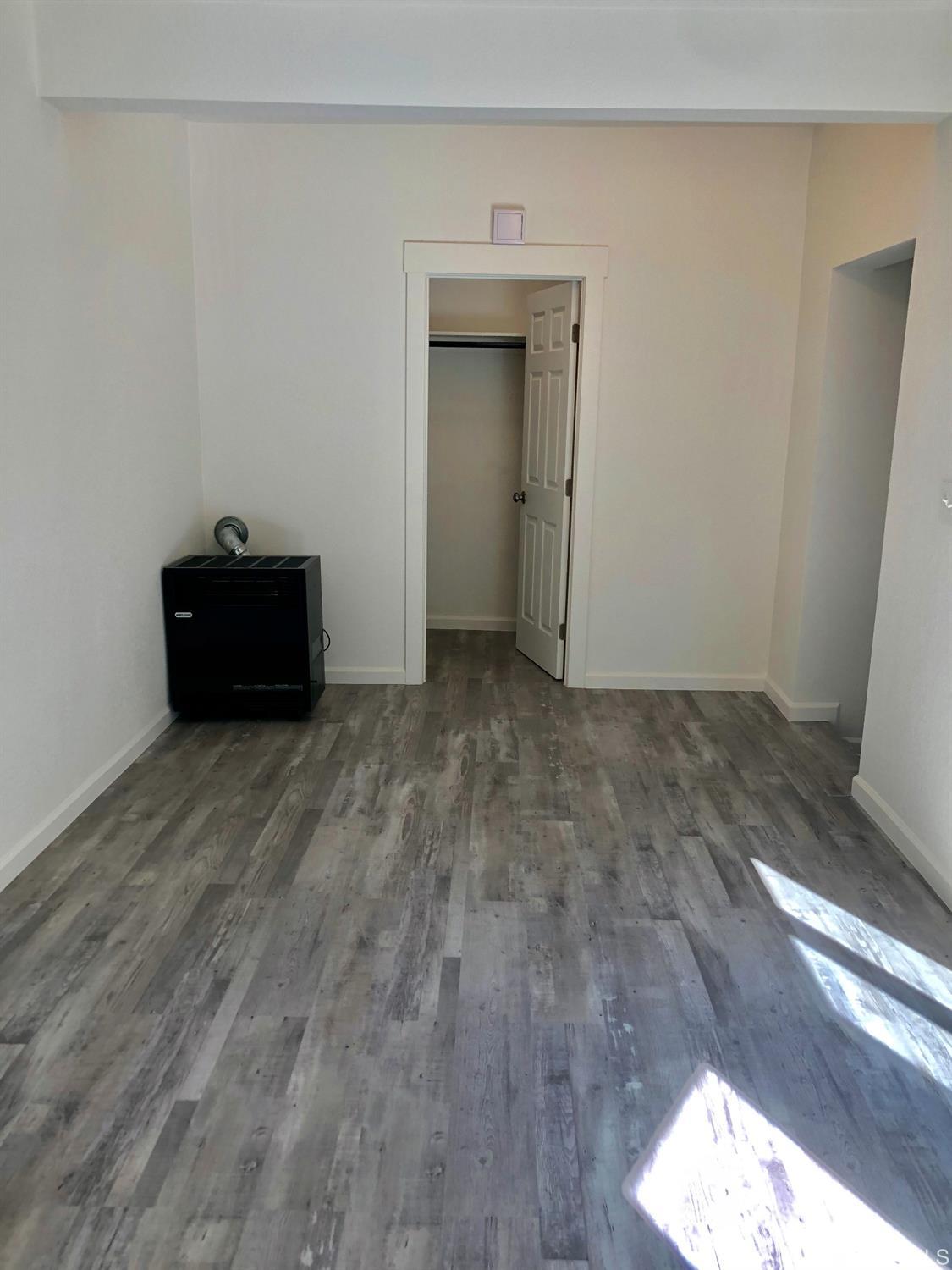 Detail Gallery Image 2 of 4 For 1007 Macarthur Blvd #3,  Oakland,  CA 94610 - 0 Beds | 1 Baths