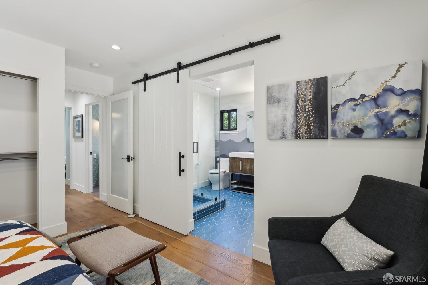Detail Gallery Image 18 of 62 For 2031 Buena Vista Dr, Pinole,  CA 94564 - 5 Beds | 4 Baths