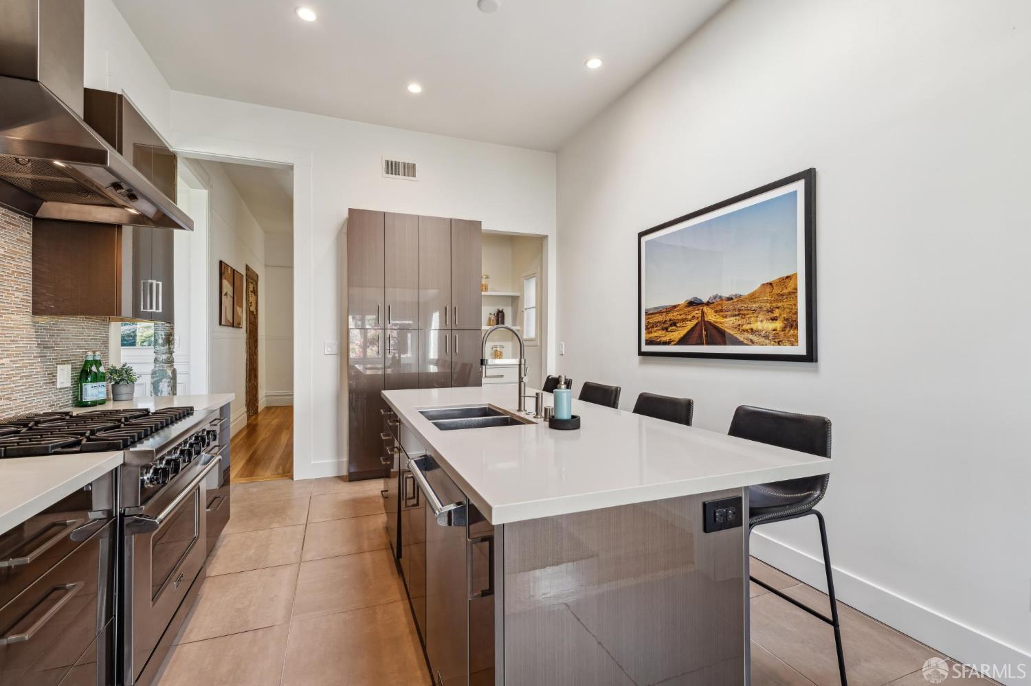 Detail Gallery Image 12 of 44 For 338 Scott St, San Francisco,  CA 94117 - 3 Beds | 2 Baths