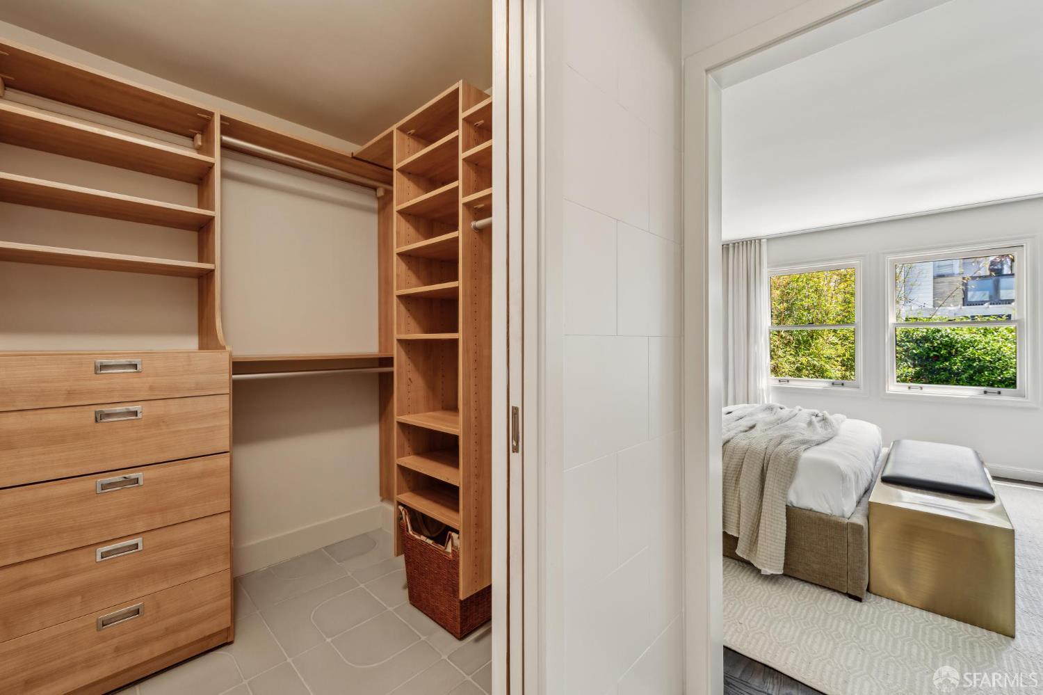 Detail Gallery Image 20 of 35 For 2111 Vallejo St, San Francisco,  CA 94123 - 3 Beds | 2/1 Baths