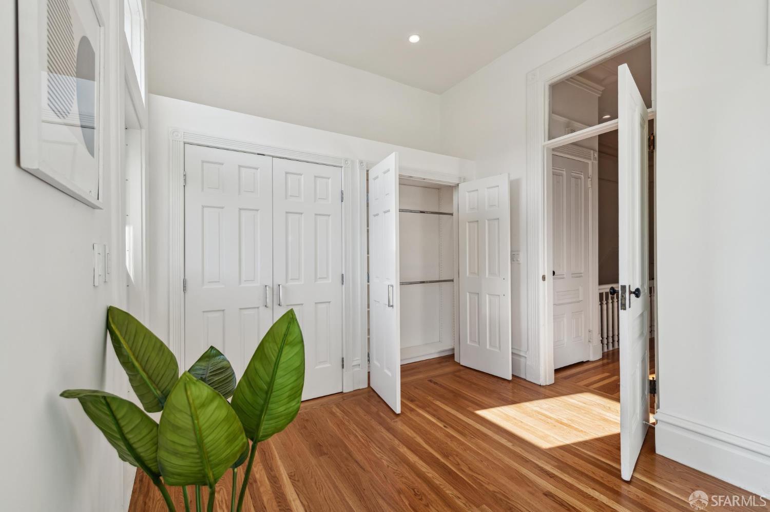 Detail Gallery Image 27 of 44 For 338 Scott St, San Francisco,  CA 94117 - 3 Beds | 2 Baths