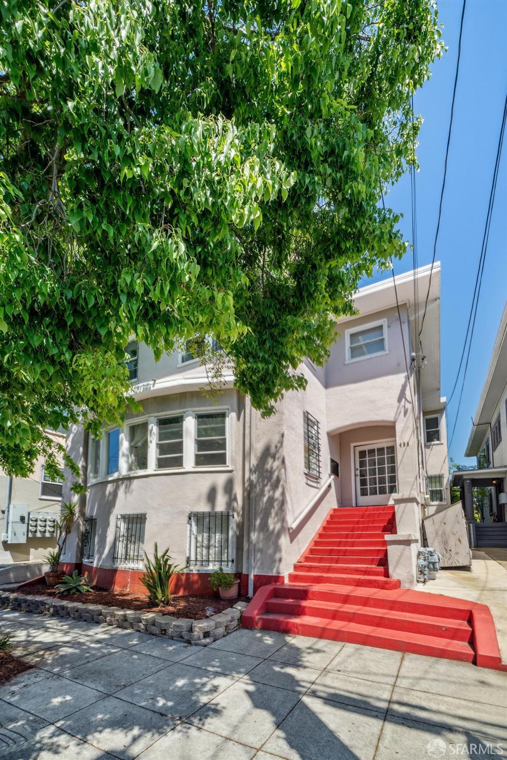 Detail Gallery Image 1 of 30 For 488 41st St, Oakland,  CA 94609 - – Beds | – Baths