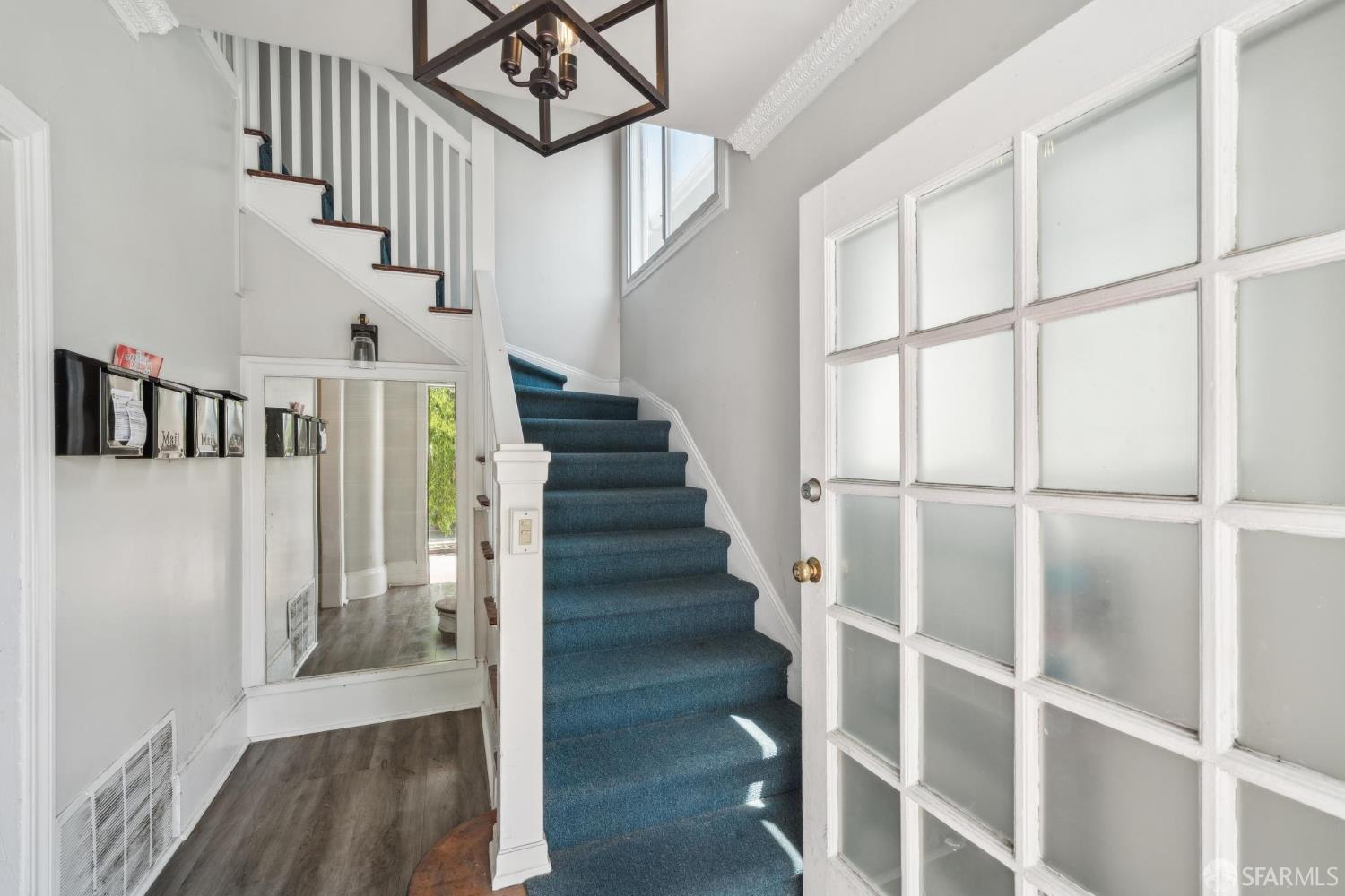 Detail Gallery Image 6 of 30 For 488 41st St, Oakland,  CA 94609 - – Beds | – Baths
