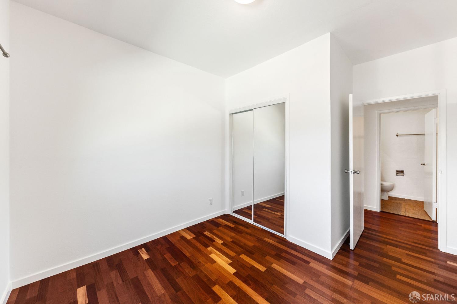 Detail Gallery Image 12 of 36 For 906 40th St a,  Emeryville,  CA 94608 - 2 Beds | 1 Baths
