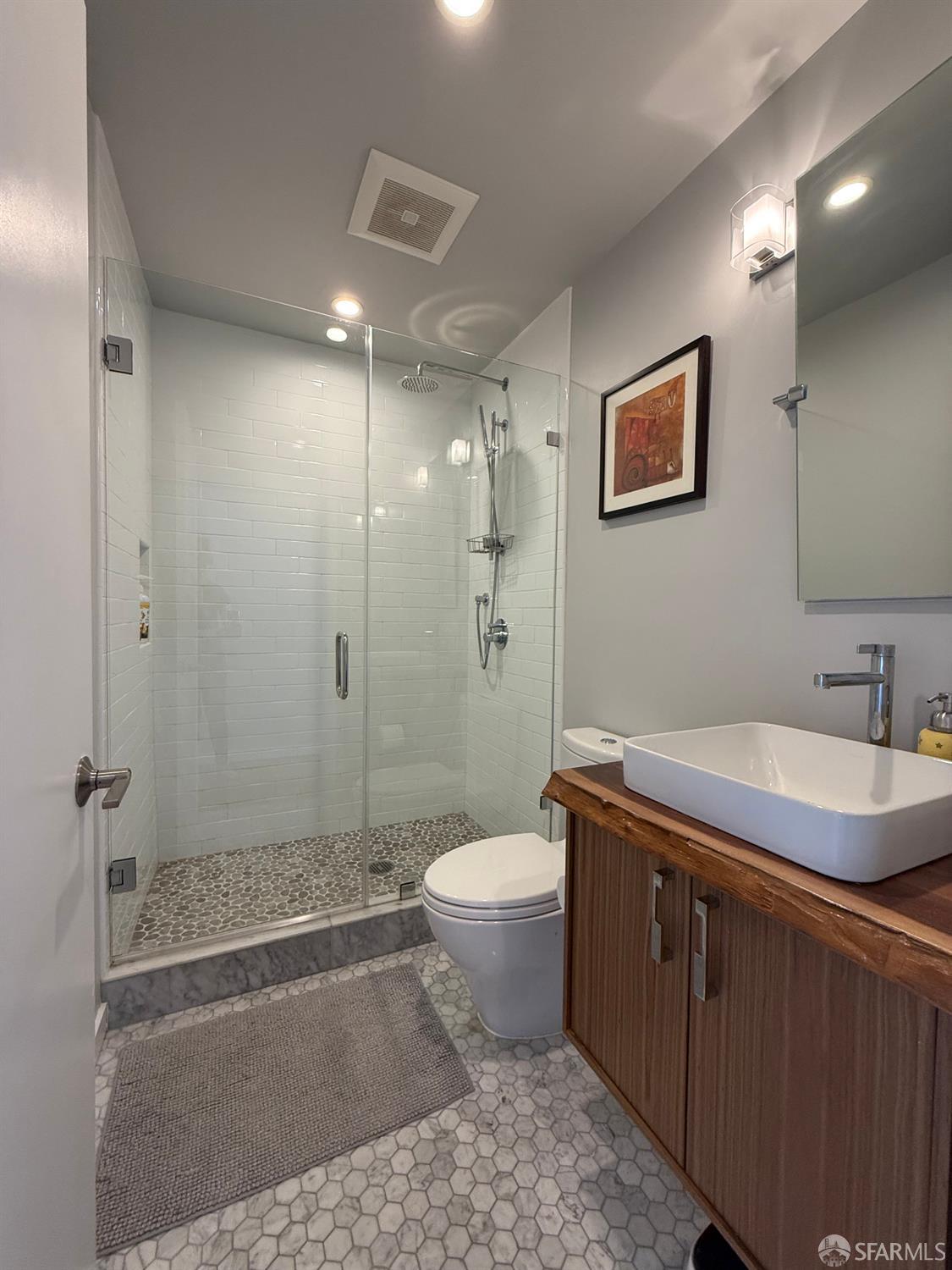Detail Gallery Image 23 of 35 For 2543 44th Ave, San Francisco,  CA 94116 - 3 Beds | 2 Baths