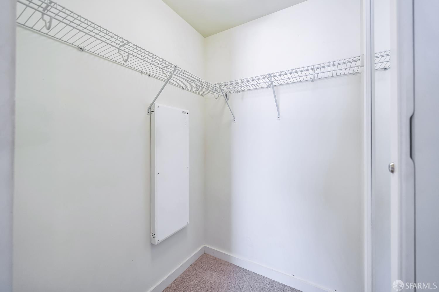 Photo #13: 425017546 Listing: Photo #13