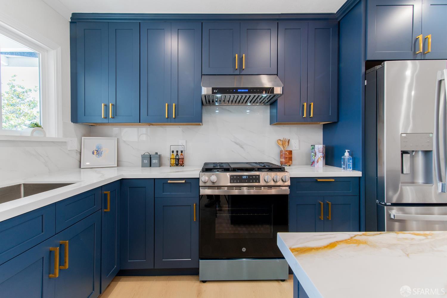 Detail Gallery Image 12 of 32 For 509 Kim Pl, Hayward,  CA 94544 - 3 Beds | 2 Baths