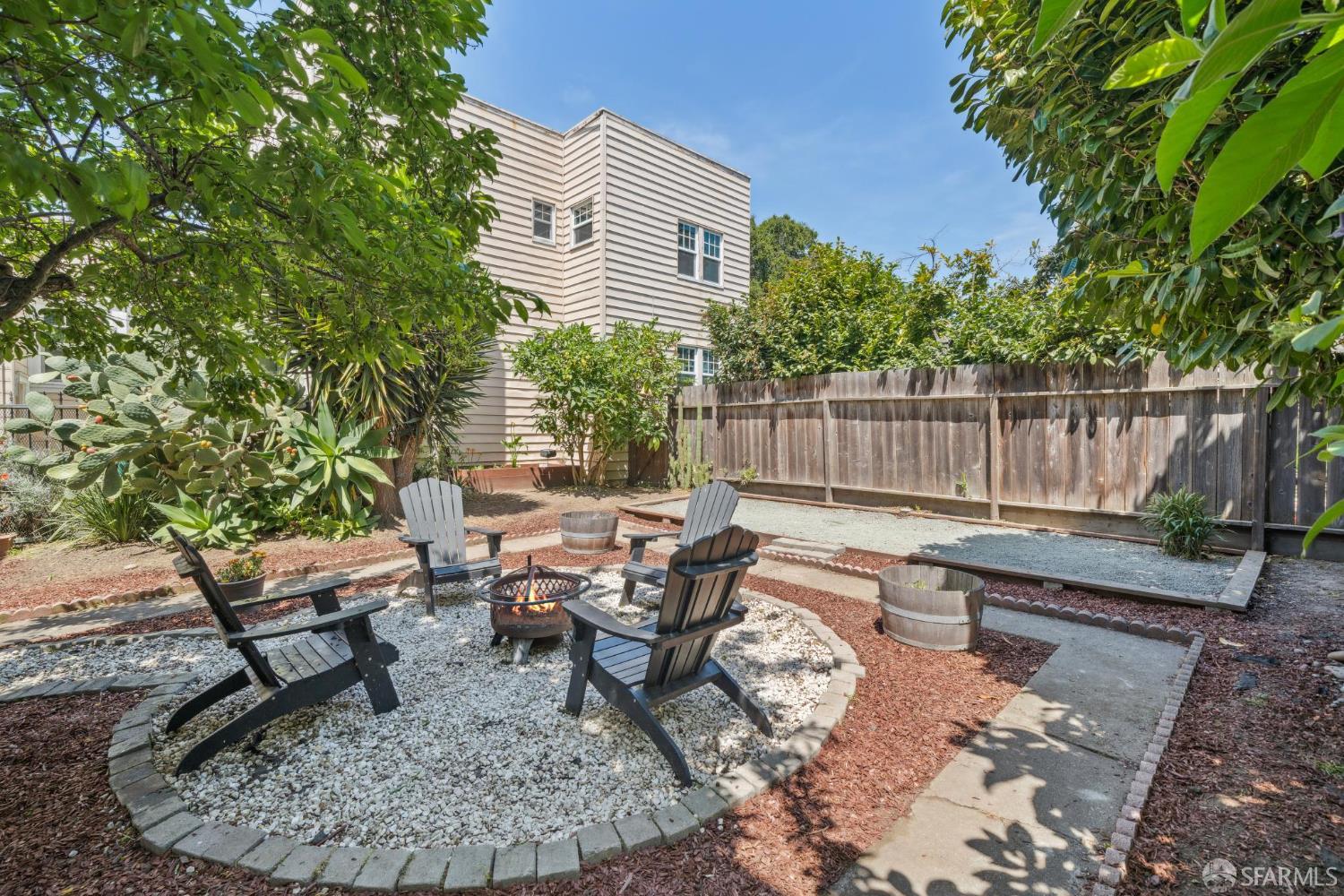Detail Gallery Image 17 of 30 For 488 41st St, Oakland,  CA 94609 - – Beds | – Baths