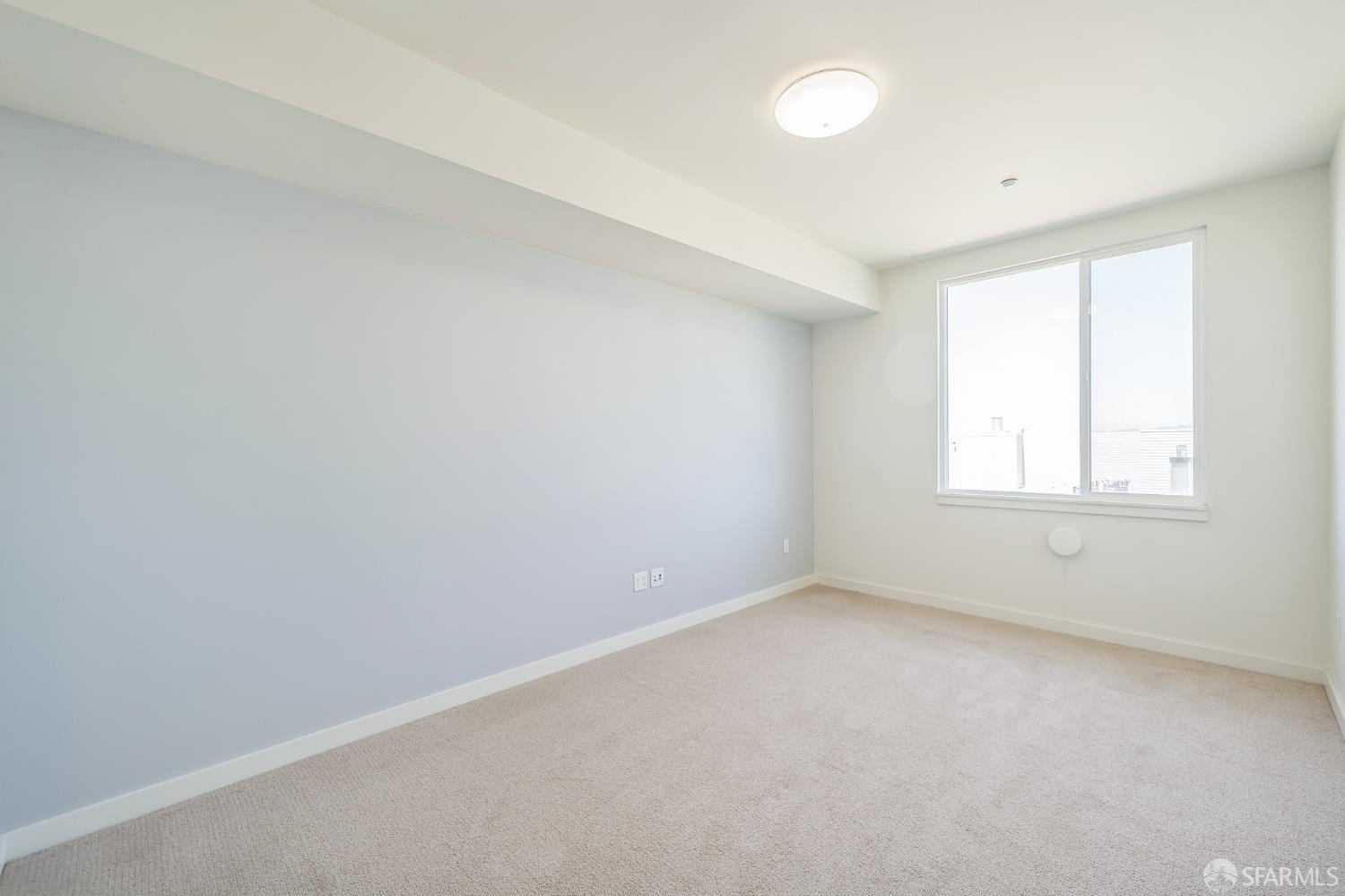 Photo #12: 425017546 Listing: Photo #12