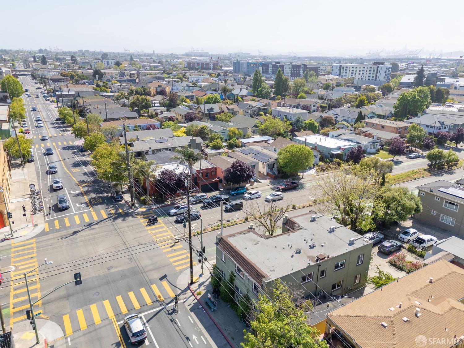 Detail Gallery Image 34 of 36 For 906 40th St a,  Emeryville,  CA 94608 - 2 Beds | 1 Baths