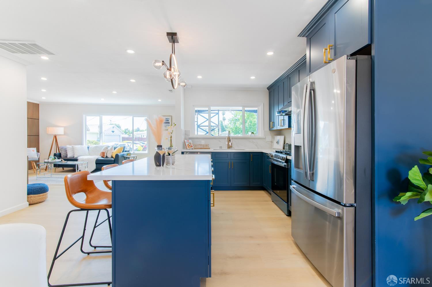 Detail Gallery Image 9 of 32 For 509 Kim Pl, Hayward,  CA 94544 - 3 Beds | 2 Baths