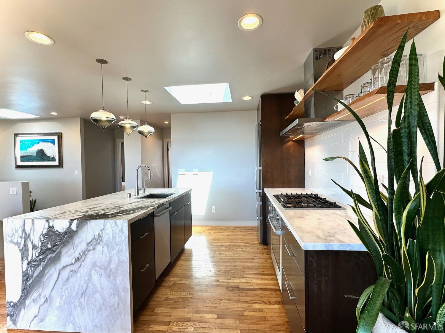Detail Gallery Image 10 of 35 For 2543 44th Ave, San Francisco,  CA 94116 - 3 Beds | 2 Baths